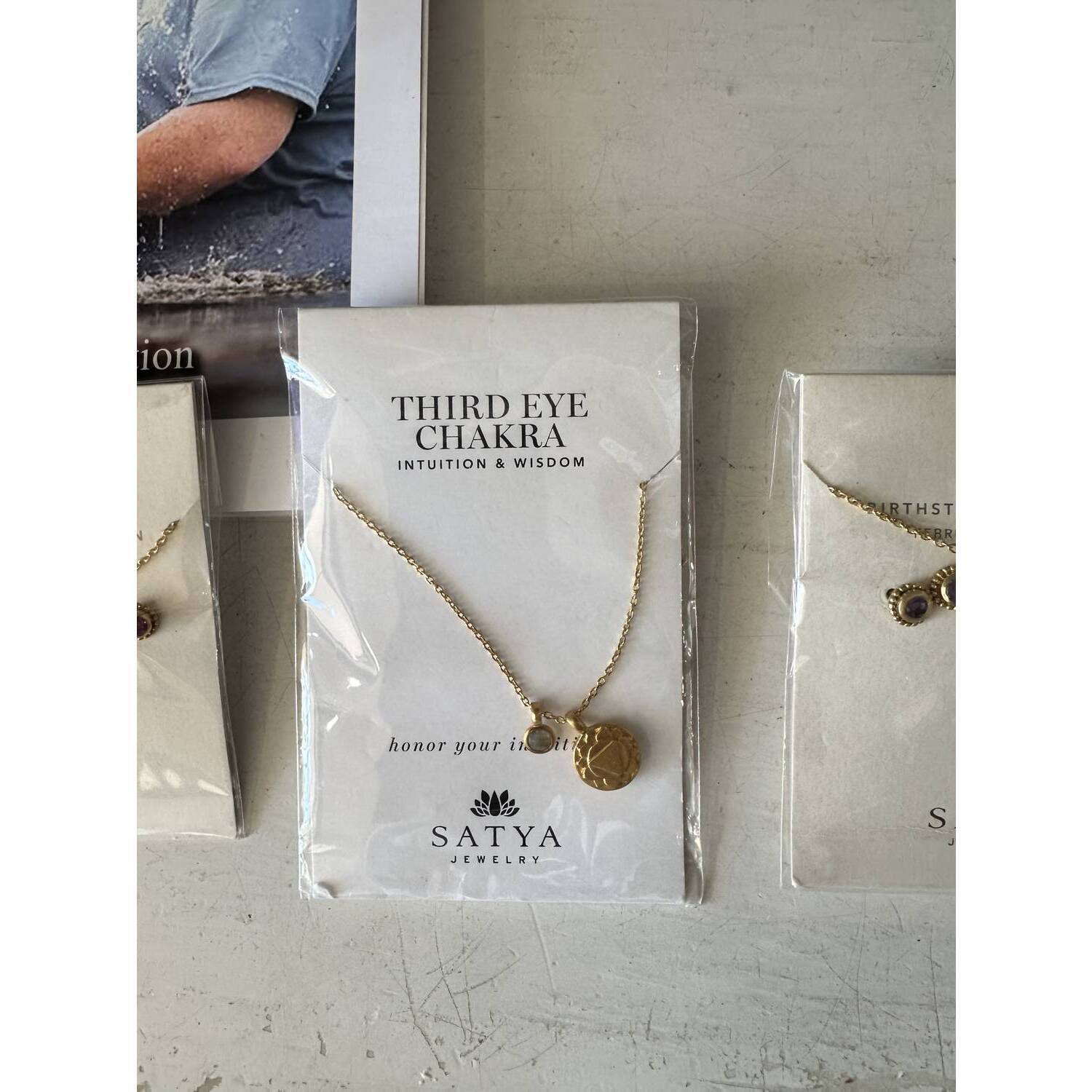 New Satya Jewelry Women's Agate Intuition Charm Necklace In Blue Agate